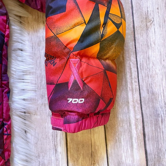 The North Face Women’s Nuptse Printed Down Jacket - Picture 5 of 11